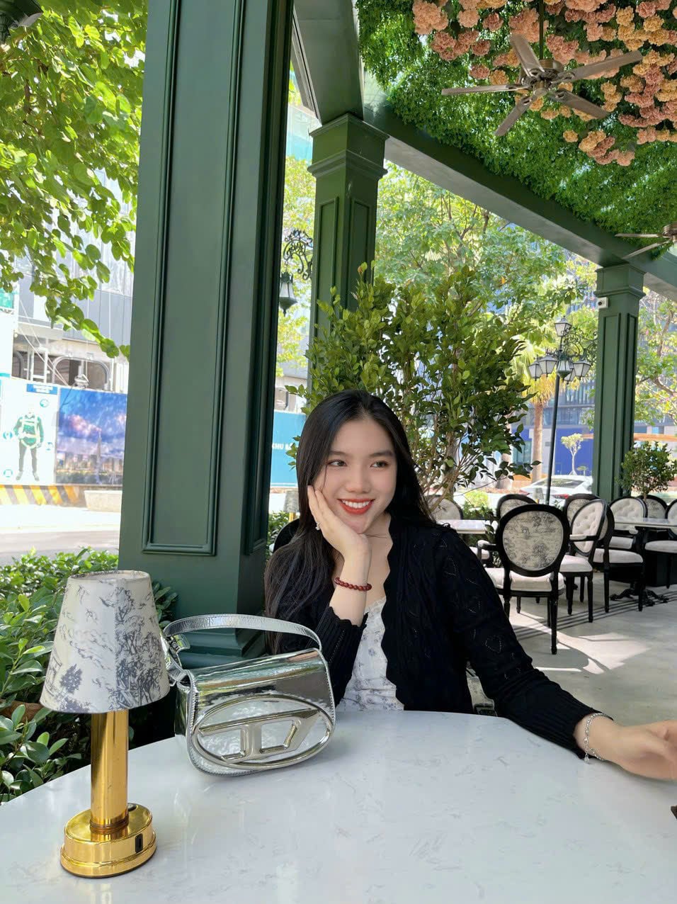 Chị Thảo Vân - Local Guide cấp 5